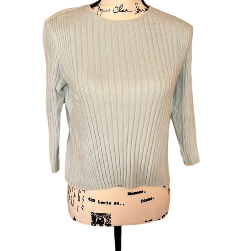 Vintage Eagle’s Eye pale blue ribknit sweater Size small